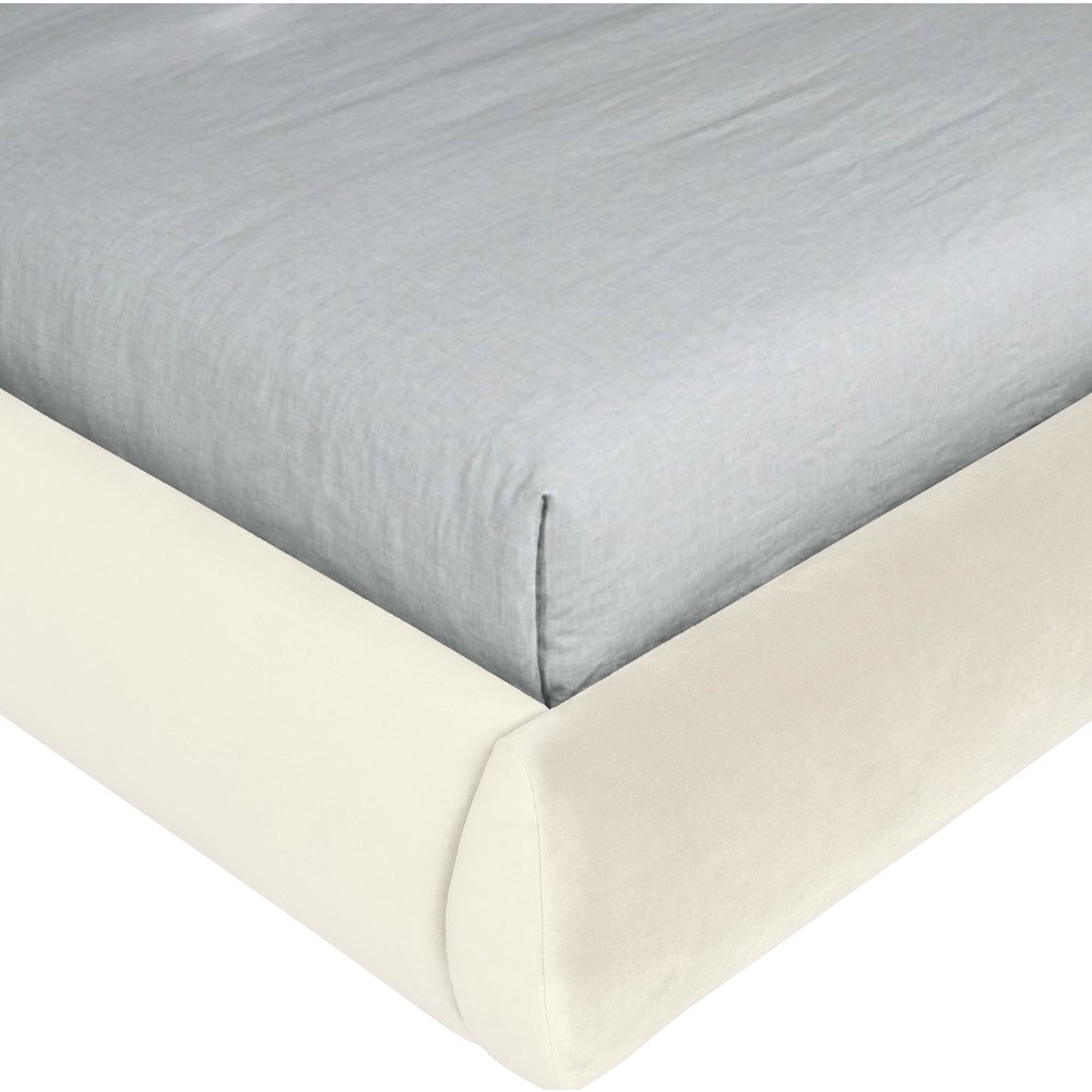 Tempo Cream Velvet Upholstered Full Bed