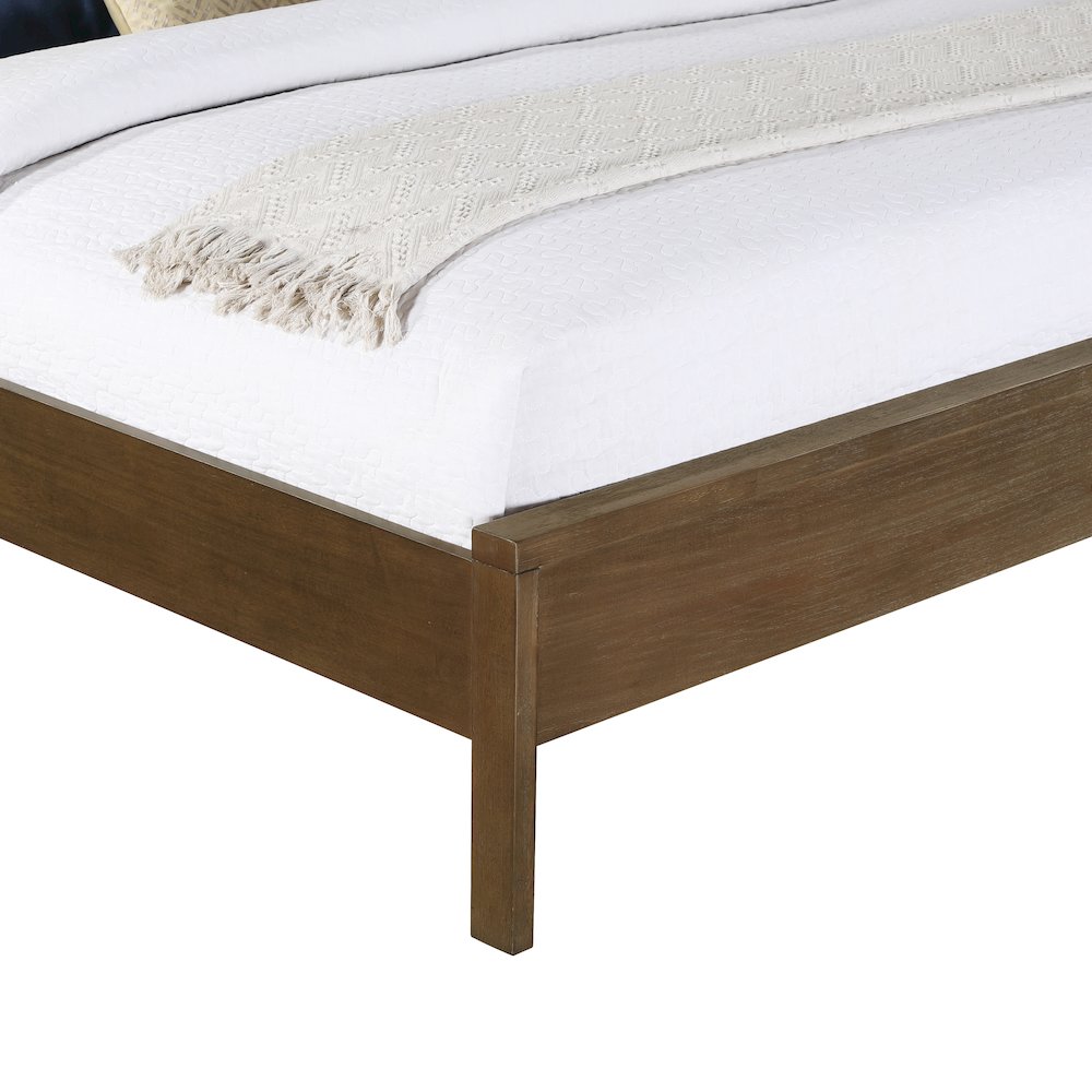 Windsor Brown Solid Wood King Bed (3 Boxes)