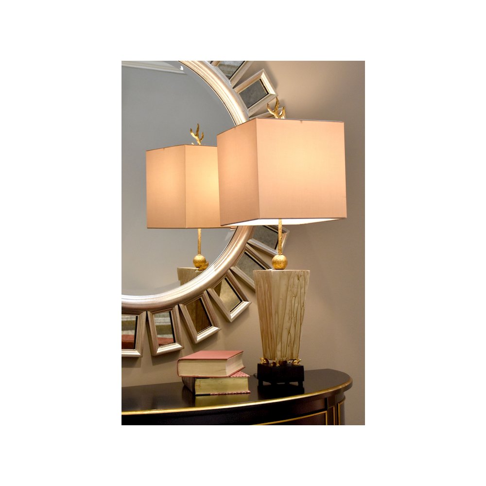 Table Lamp Classically finished and accent with Cast Frogs
