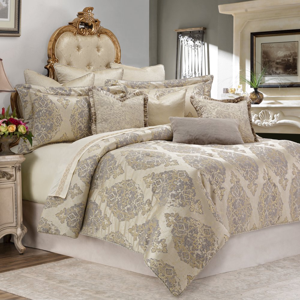 Bennett 9-Piece Queen Comforter Set - Champagne