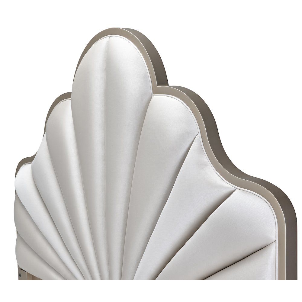 Malibu Crest Cal. King Scalloped Panel Bed - Chardonnay