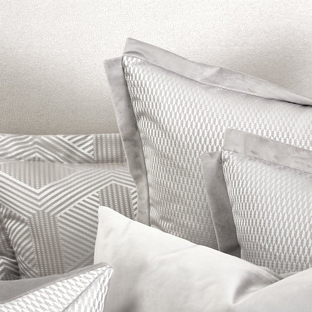 Nouveau 9-Piece Queen Duvet Set - Dove
