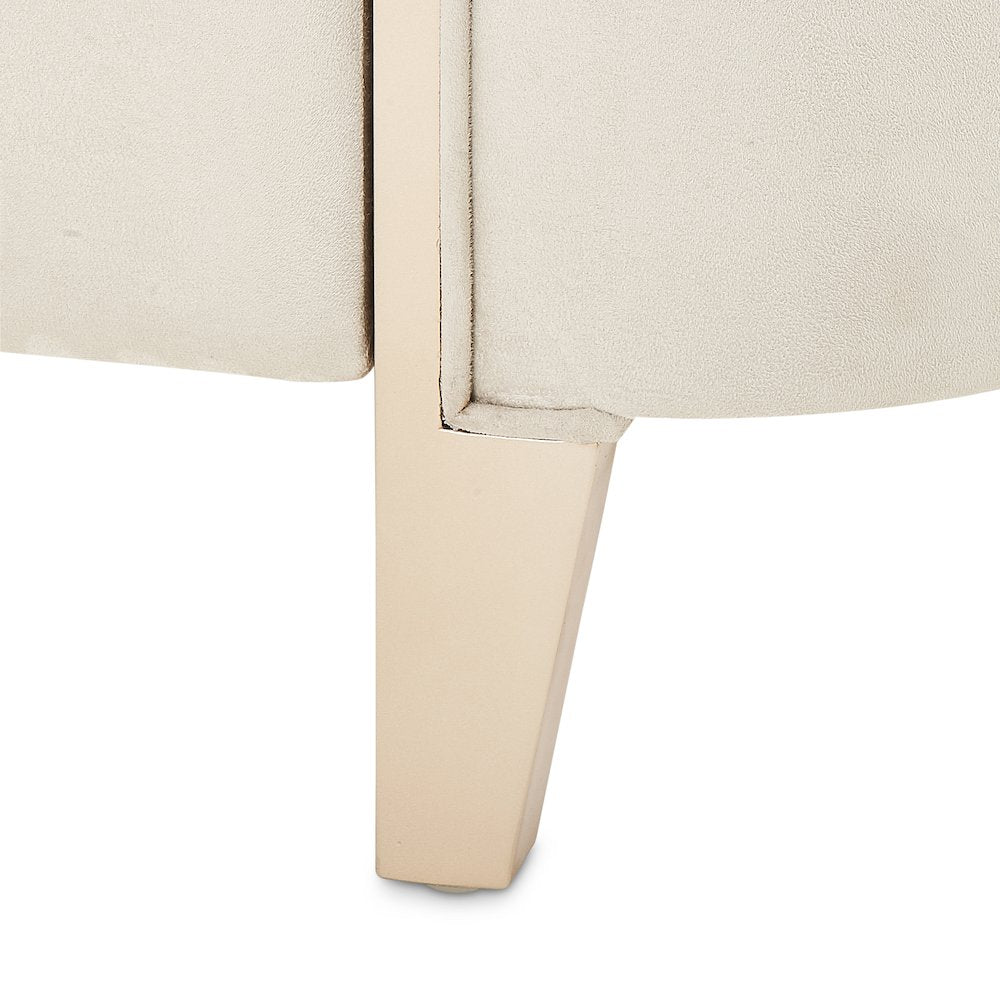 Malibu Crest Eastern King Curved Panel Bed - Chardonnay