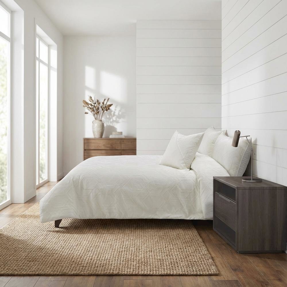 Quincy 4-Piece King Comforter Set - Ivory