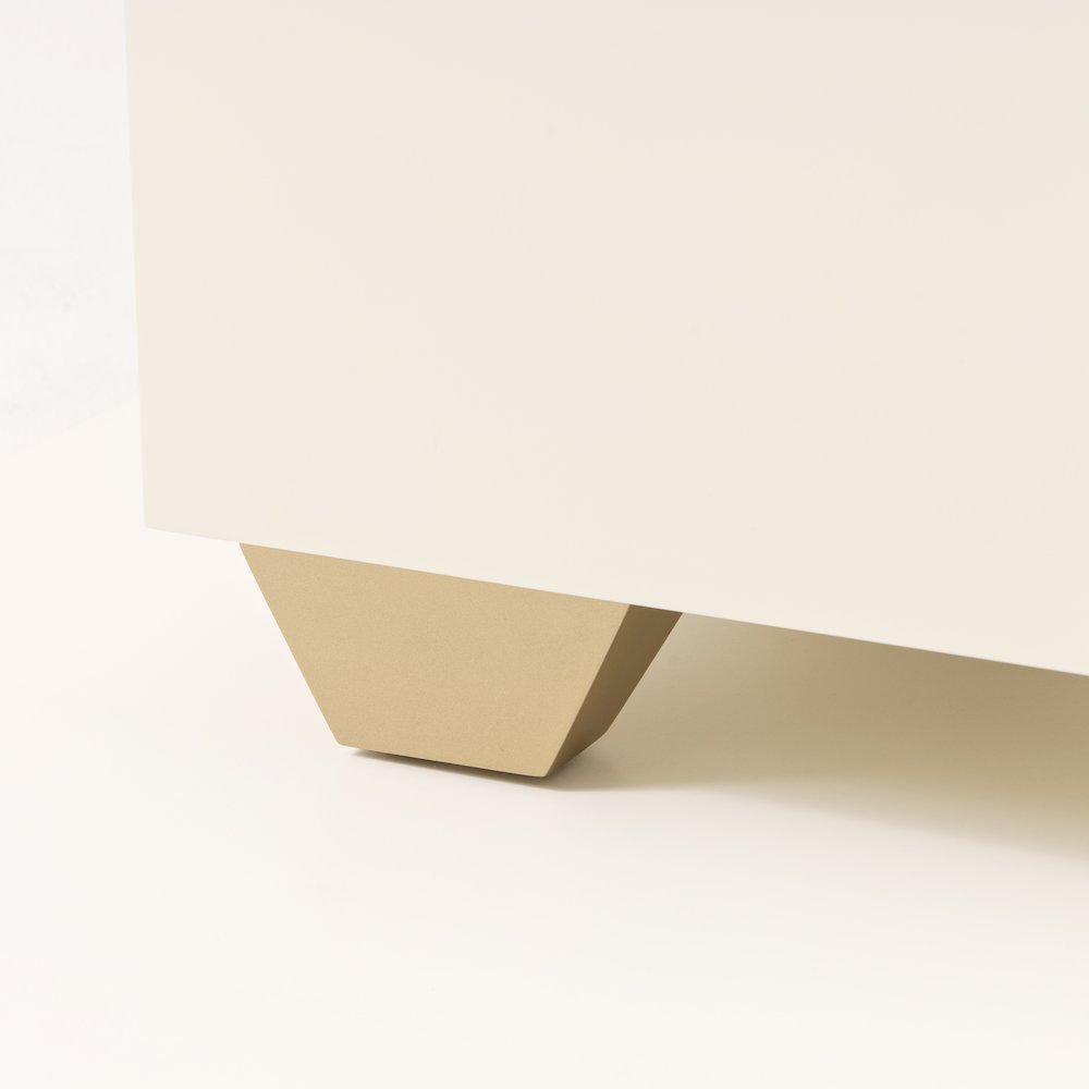 Fantosini Nightstand - Creamy Pearl