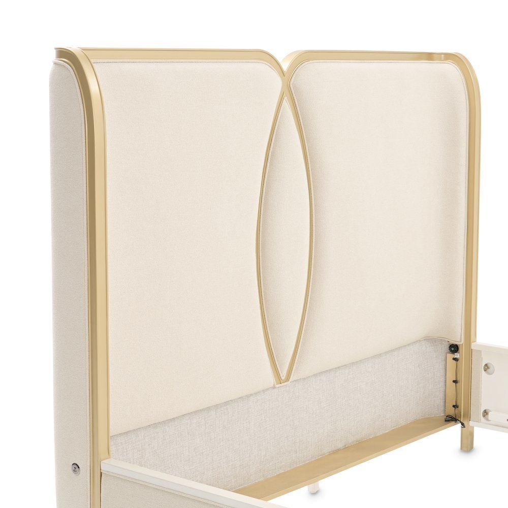 Scotts Square Eastern King Bed - Light Champagne
