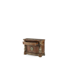 Villa Valencia Bachelor's Chest - Classic Chestnut