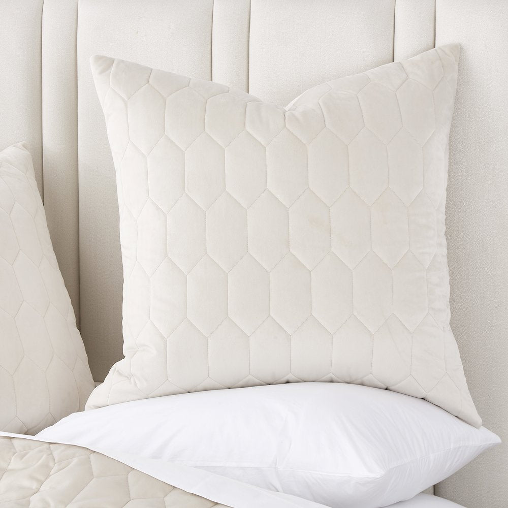 Niagara 3-Piece Queen Quilt Set - Sand