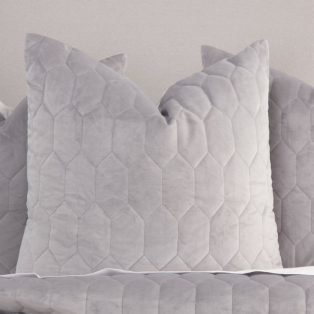 Affluent 4-Piece King Quilt Set - Dove