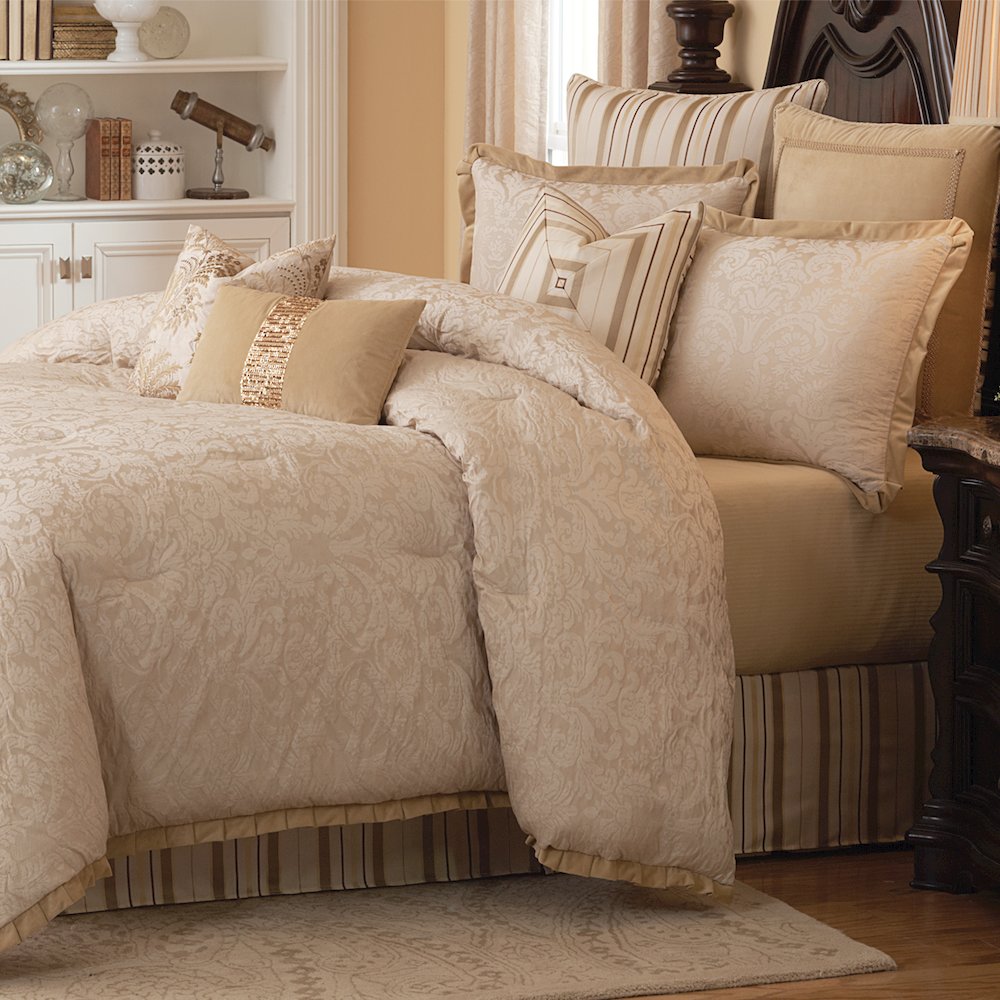 Carlton 10-Piece King Comforter Set - Ivory