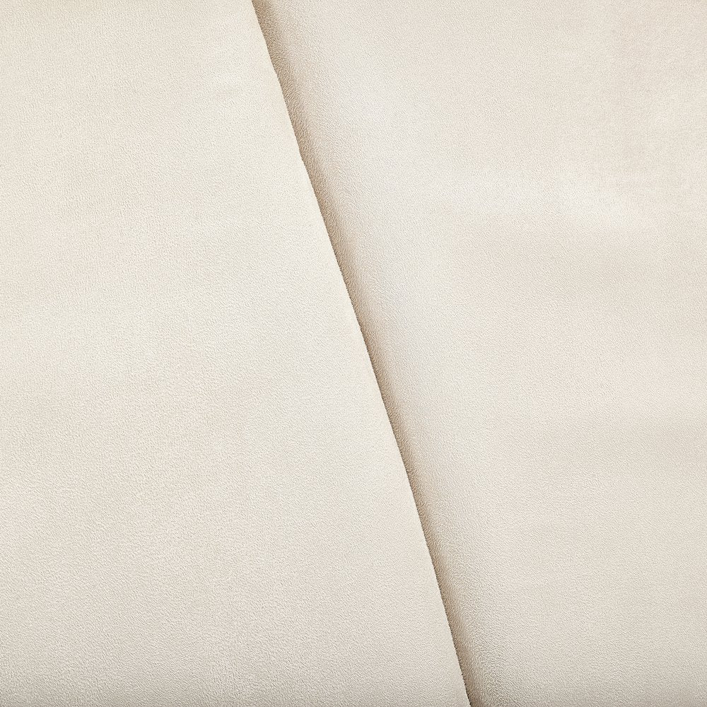 Malibu Crest Cal. King Curved Panel Bed - Chardonnay