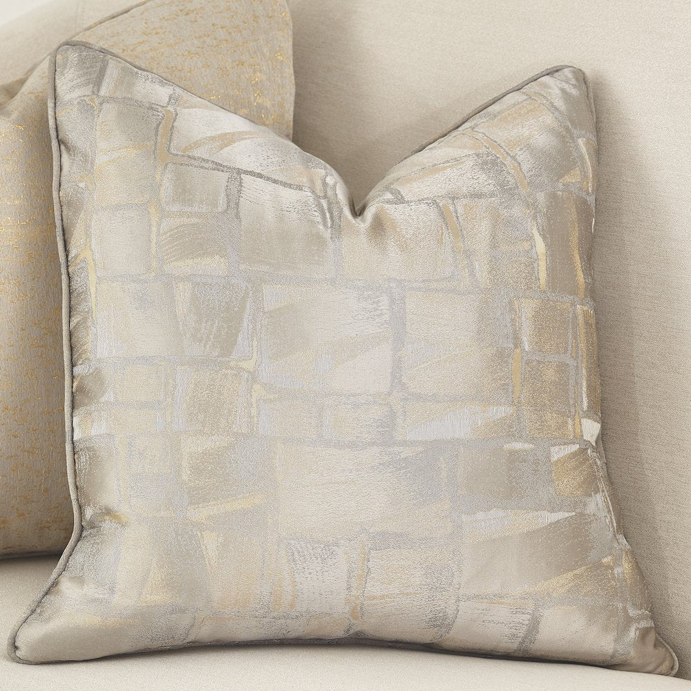 La Rachelle Sofa - Icicle/Champagne