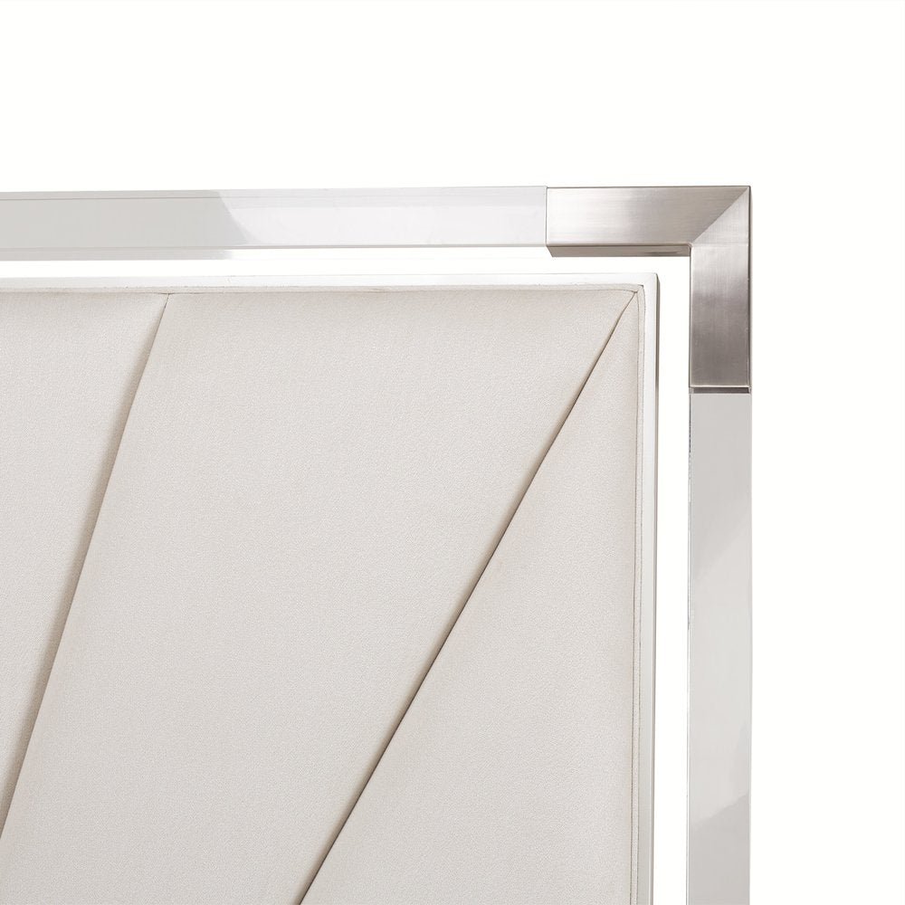 Penthouse Eastern King Tall Panel Bed - Ash Gray