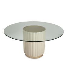 Malibu Crest Round Dining Table - Chardonnay