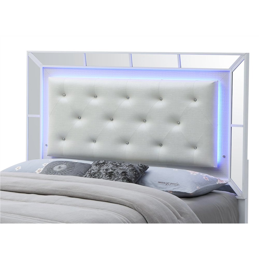 Glory Furniture Hollywood_Hills King Bed in White Color