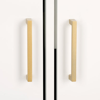 Fenpatrick Sideboard in