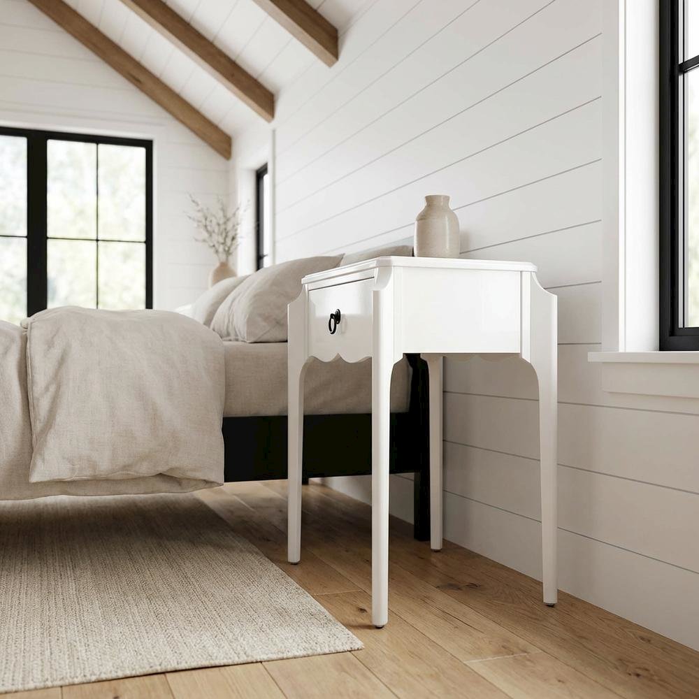 1-Drawer Nightstand with Storage, Transitional Bedside Table for Bedroom
