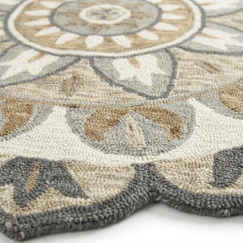 Gray Indoor Area Rug In Round Shape With Transitional Style