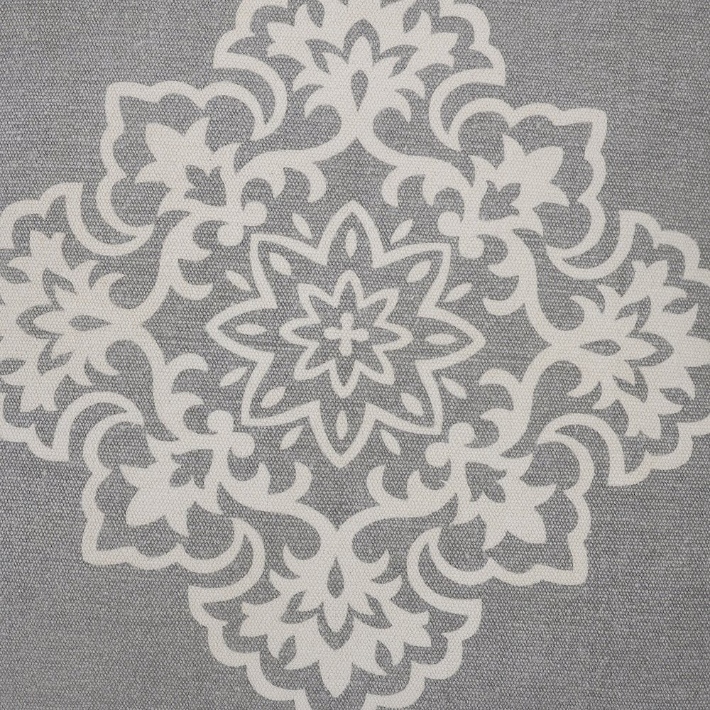 Casual Floral Diamond Medallion Throw Pillow with Tufted Border