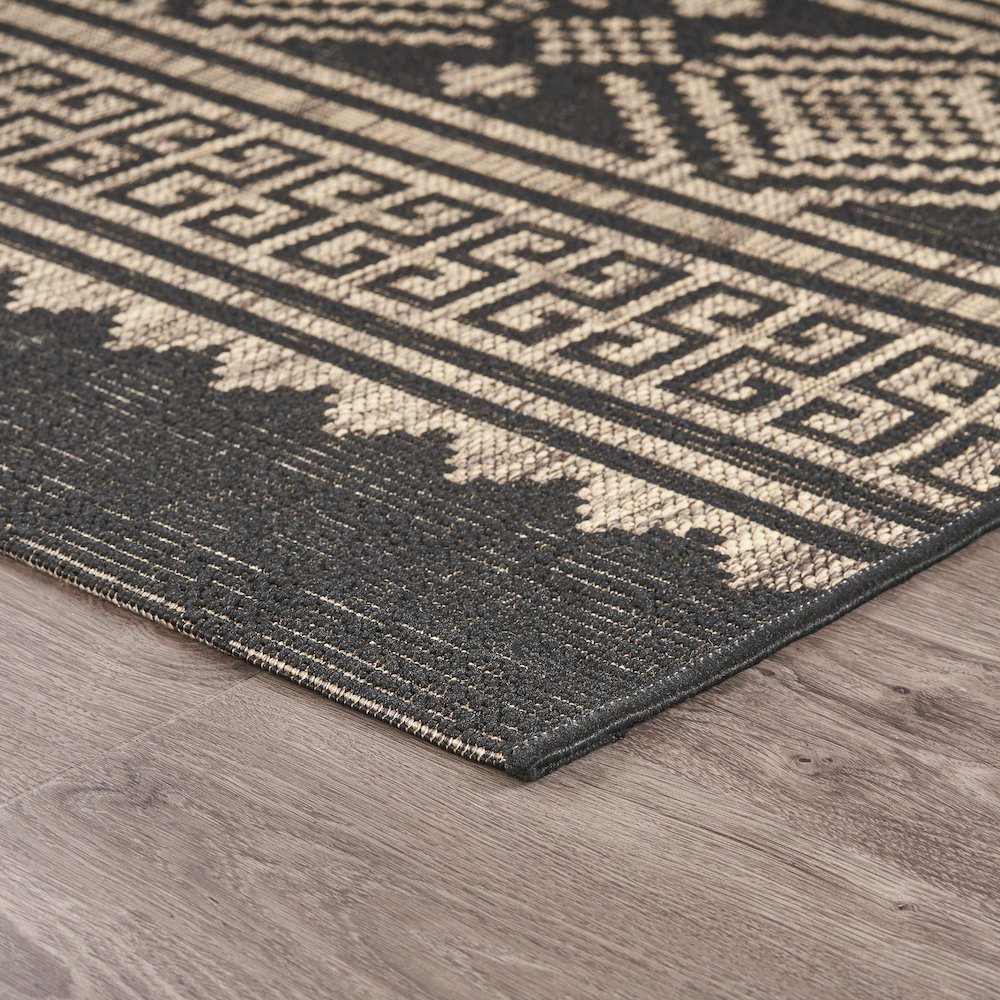 Geometric Vestige Indoor/Outdoor Area Rug