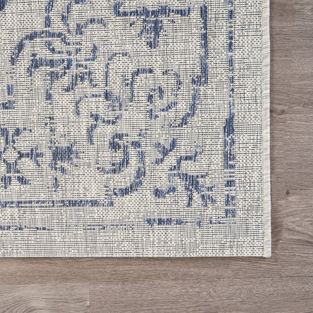 Medallion Blues Indoor/Outdoor Area Rug