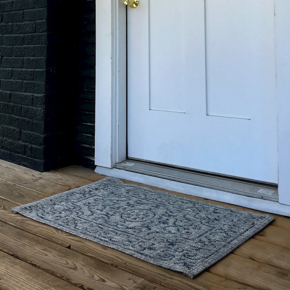 Medallion Blues Indoor/Outdoor Area Rug