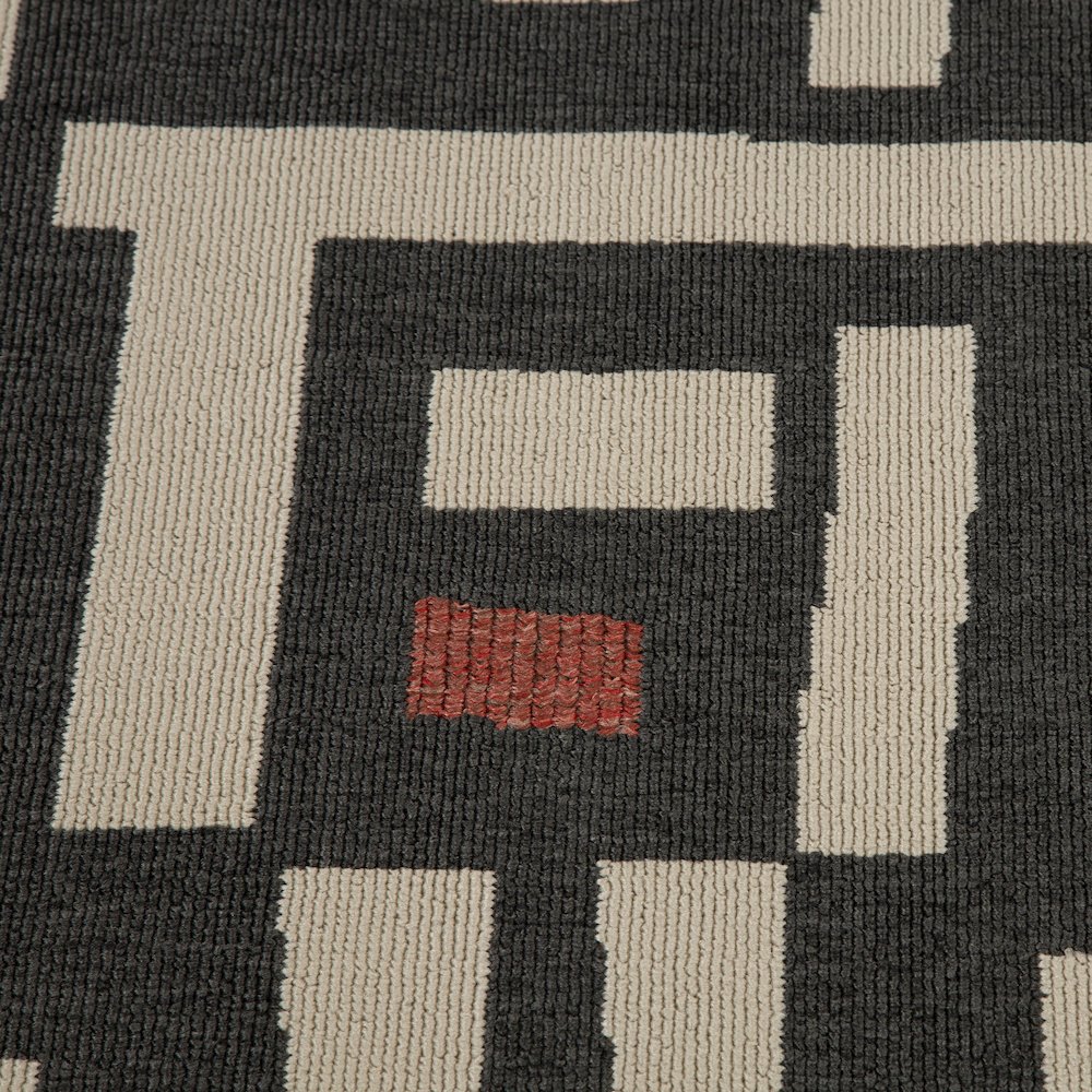 Mapa Durable Performance Area Rug Outdoor in Black/Ivory, 5' x 7'