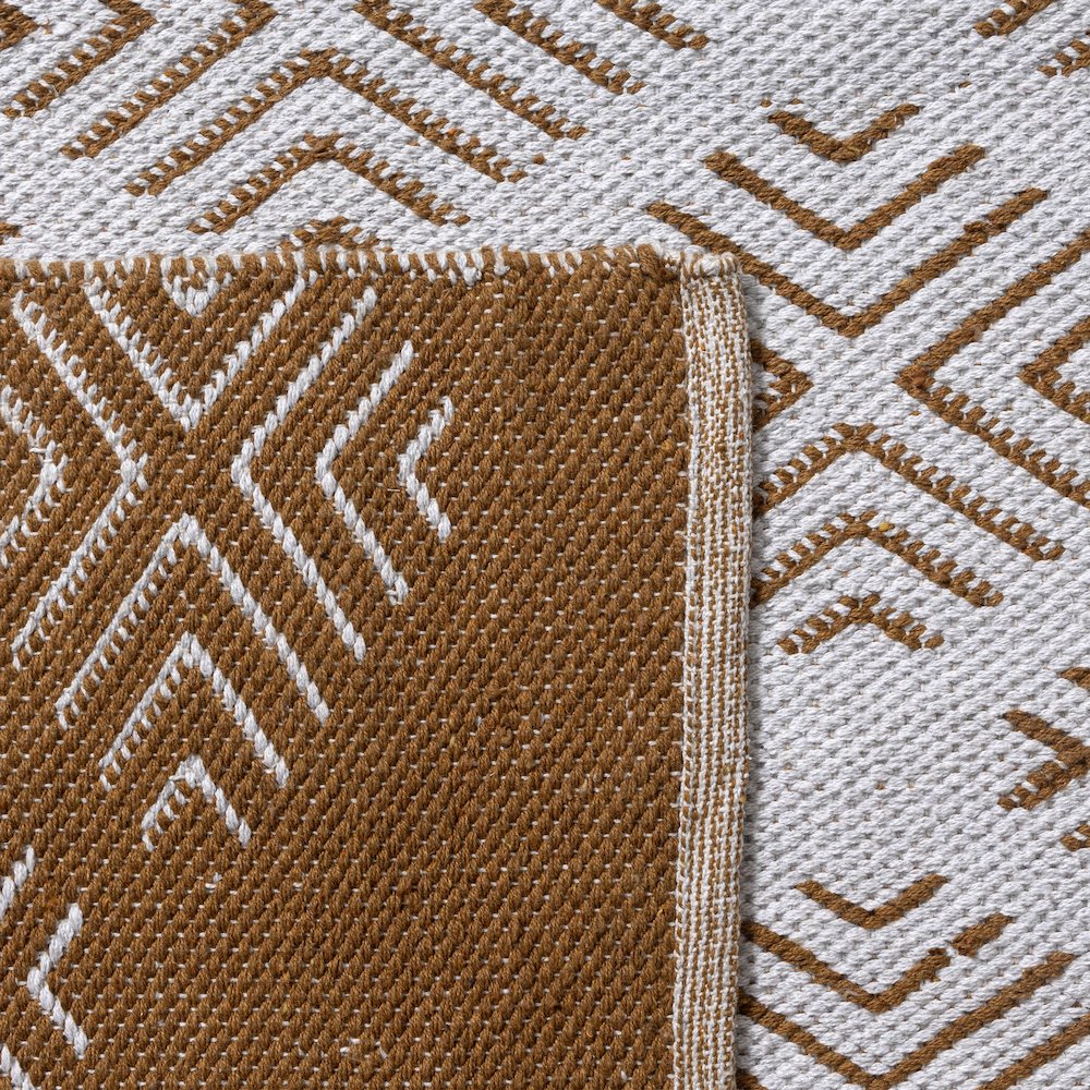 Pomona Cotton Blend Indoor Area Rug in Tan/White 7'9" x 9'9"