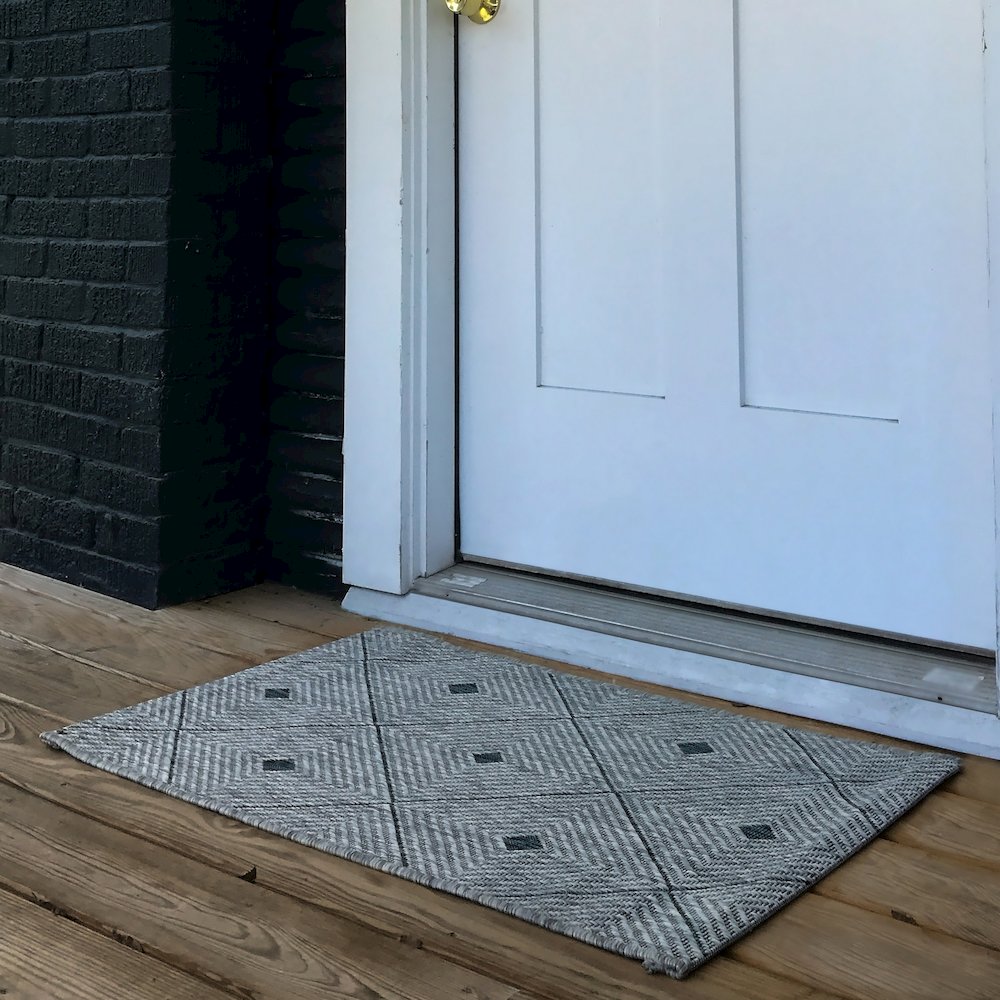 Minimal Diamonds Indoor/Outdoor Area Rug