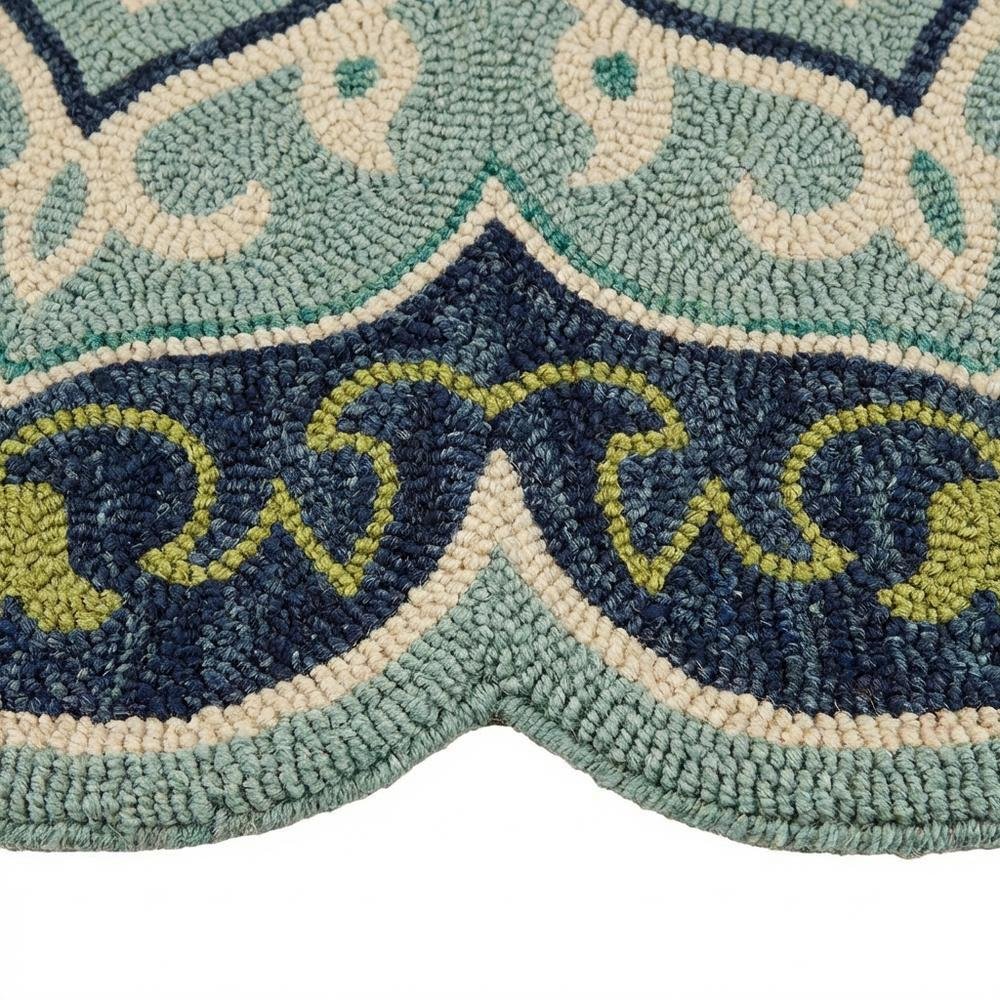 Blue Indoor Area Rug With Classic Round Design, 6 Feet Diameter