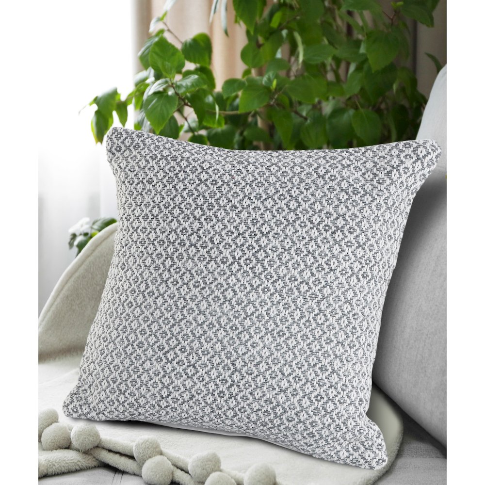 Insignia Cotton Pillow Set of 4 in Gray/White, 18" x 18"