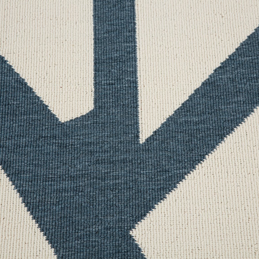 Mapa Durable Performance Area Rug Outdoor in White/Blue, 8' x 9'9"