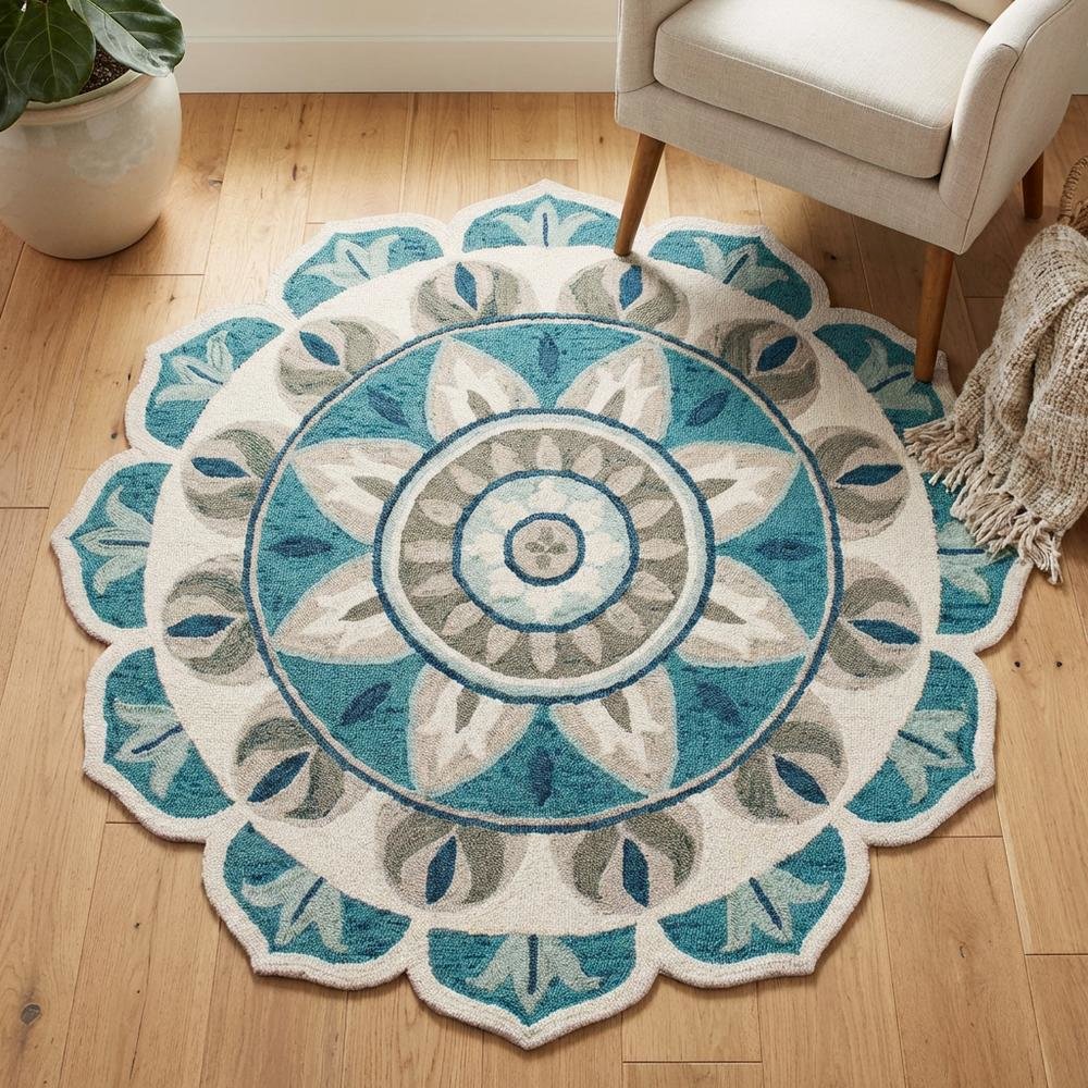 Blue Indoor Area Rug With Bohemian Design, 4-Foot Round Shape