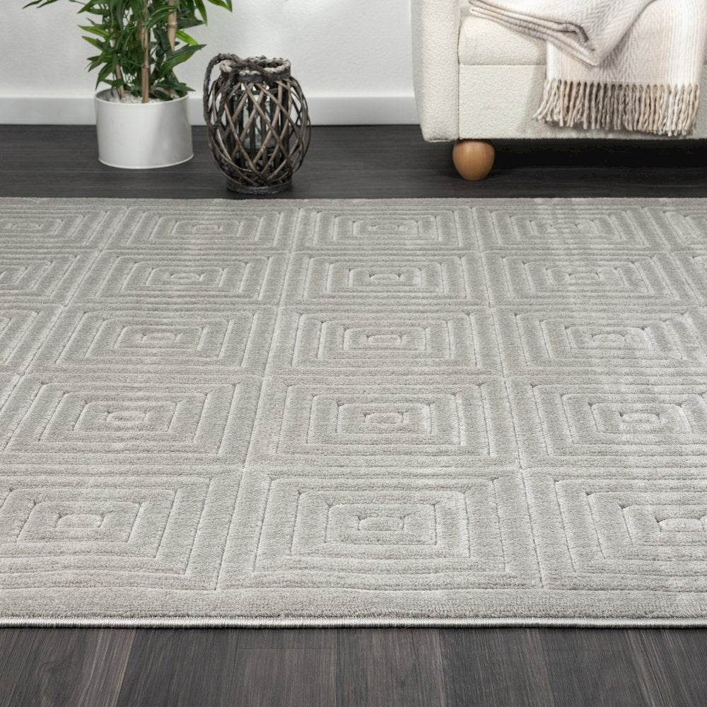Atlas Durable Performance Area Rug Outdoor in Gray, 5' x 7'