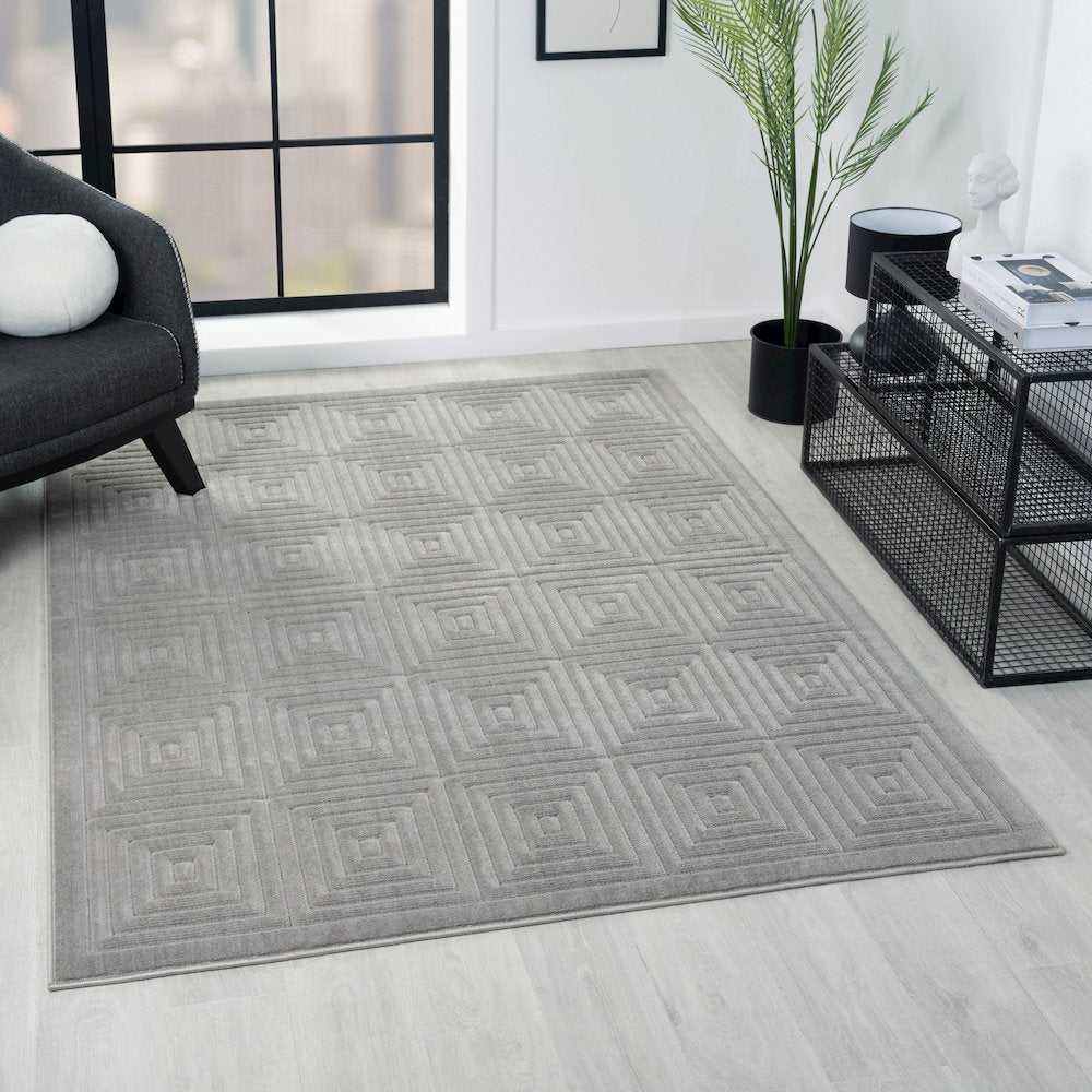 Atlas Durable Performance Area Rug Outdoor in Gray, 5' x 7'