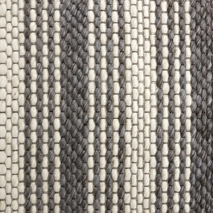Bergen Wool Blend Area Rug Indoor in Gray/Ivory, 5' x 7'9"