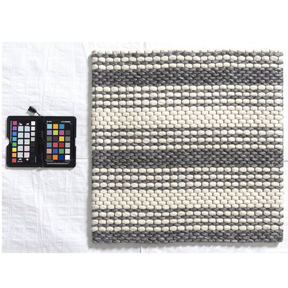 Bergen Wool Blend Area Rug Indoor in Gray/Ivory, 5' x 7'9"