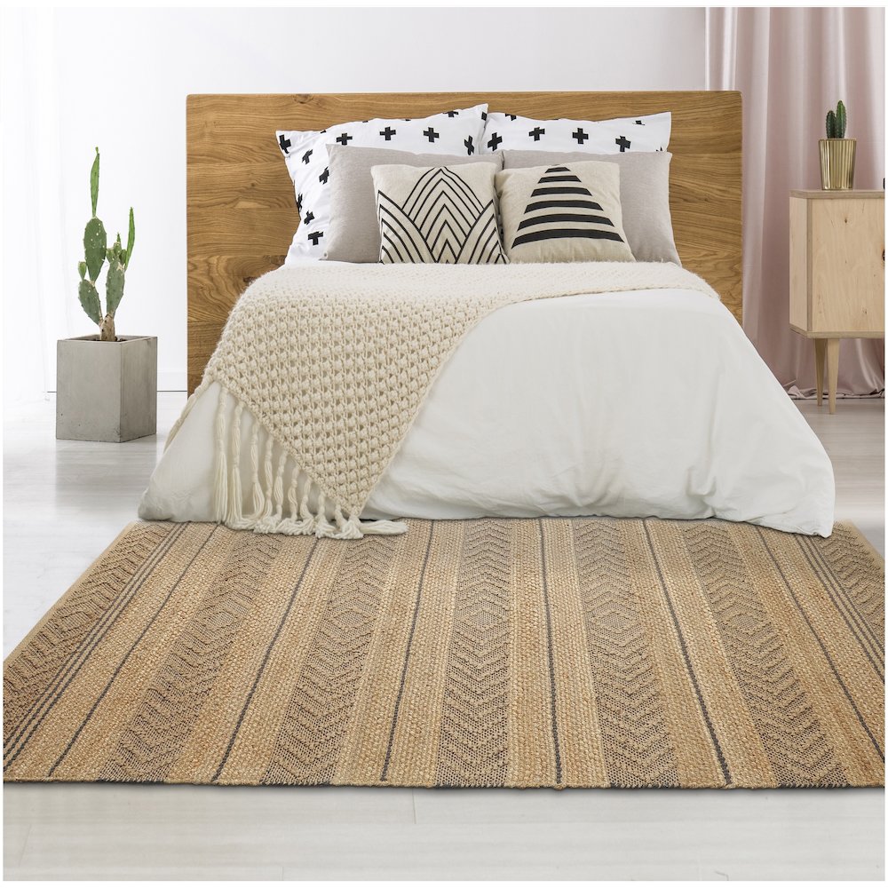 Earth Jute Area Rug Indoor in Tan/Black, 5' x 7'9"