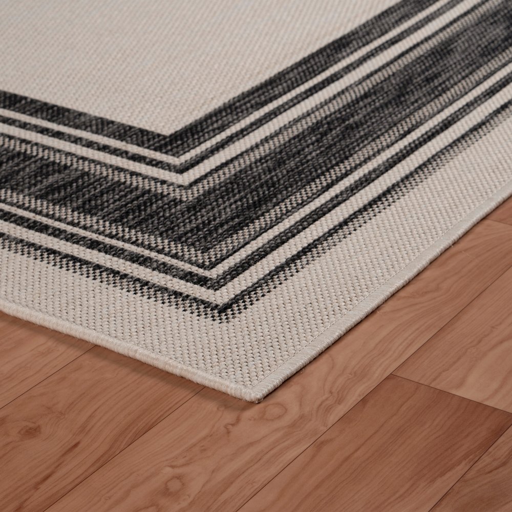 Kilimanjaro Performance Blend Area Rug Outdoor in White/Cream, 3' x 5'