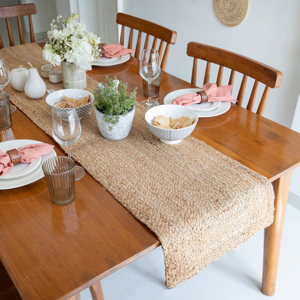 Classic Jute Table Top Placemat in Tan,  1'4" x 6'8"