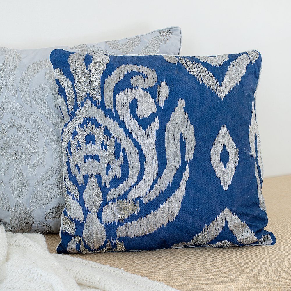 Cosmopolitan Performance Poly Filled Pillow in Blue/Silver, 20" x 20"