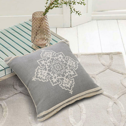 Casual Floral Diamond Medallion Throw Pillow with Tufted Border