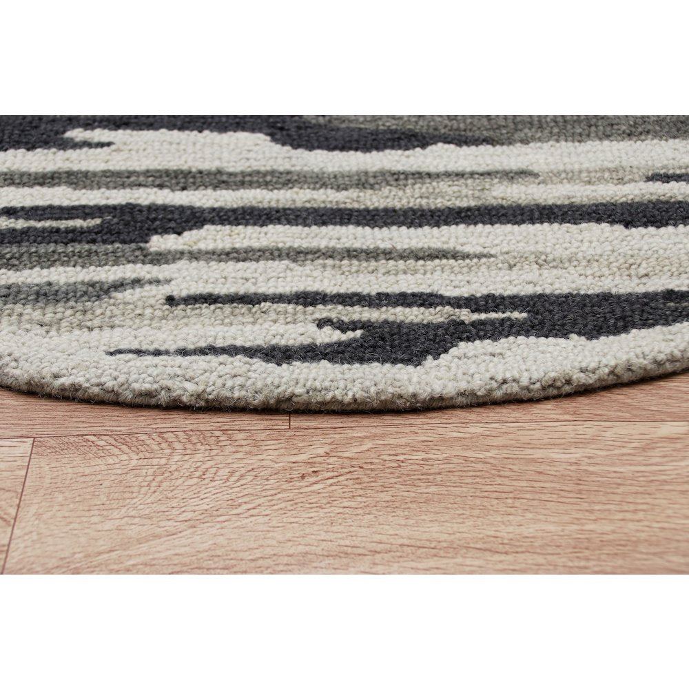 Distressed Cabin Camouflage Round Rug