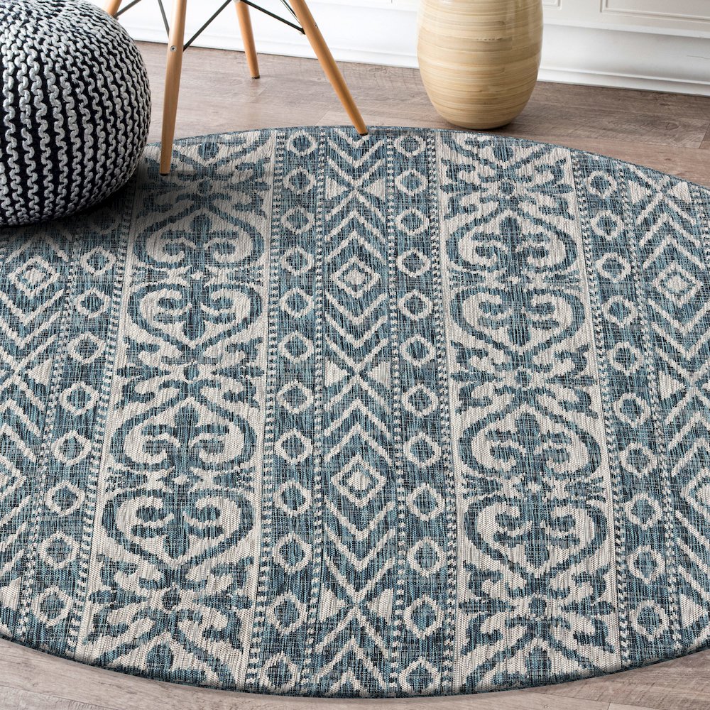 Entwined Geometric Indoor/Outdoor Round Rug