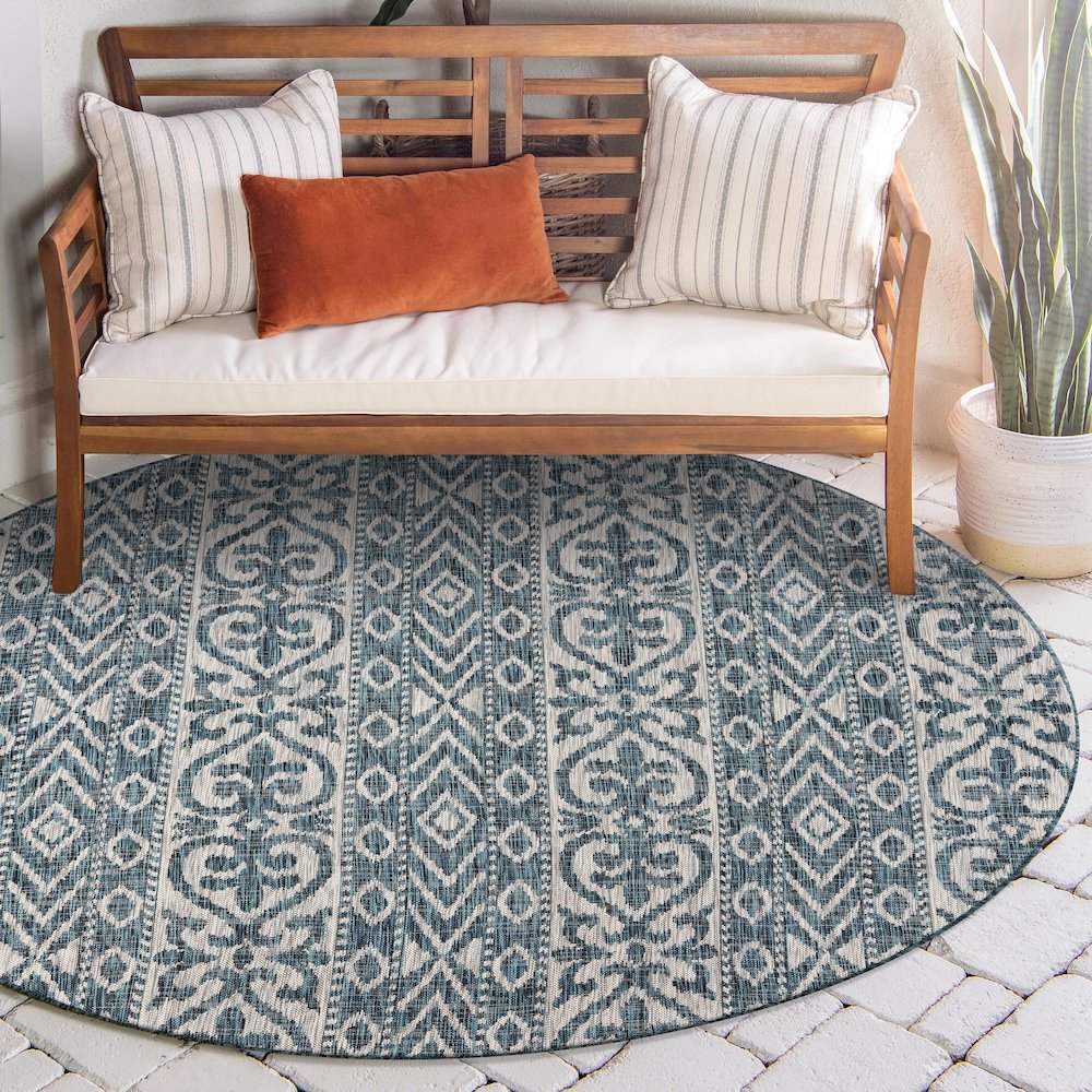 Entwined Geometric Indoor/Outdoor Round Rug