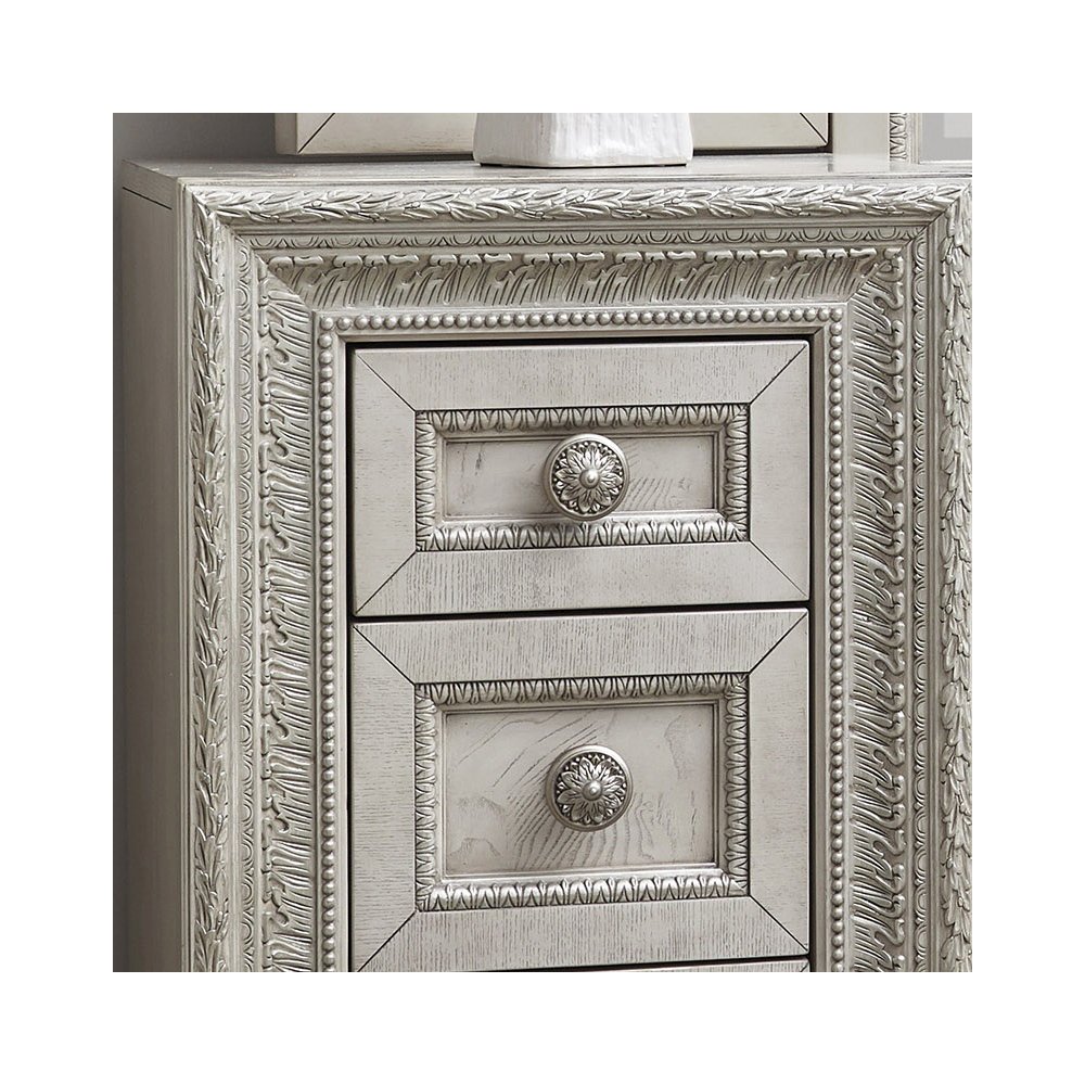 Pulaski Camila Creamy White Vanity With Mirror