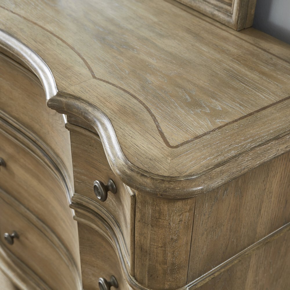 Pulaski Weston Hills Flax Seed Dresser With Mirror