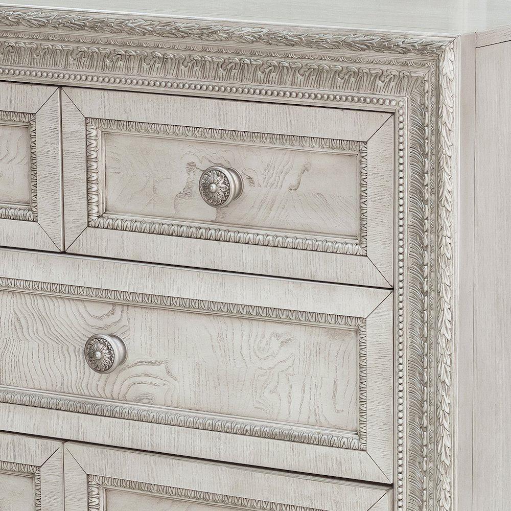 Pulaski Camila Creamy White Dresser With Mirror