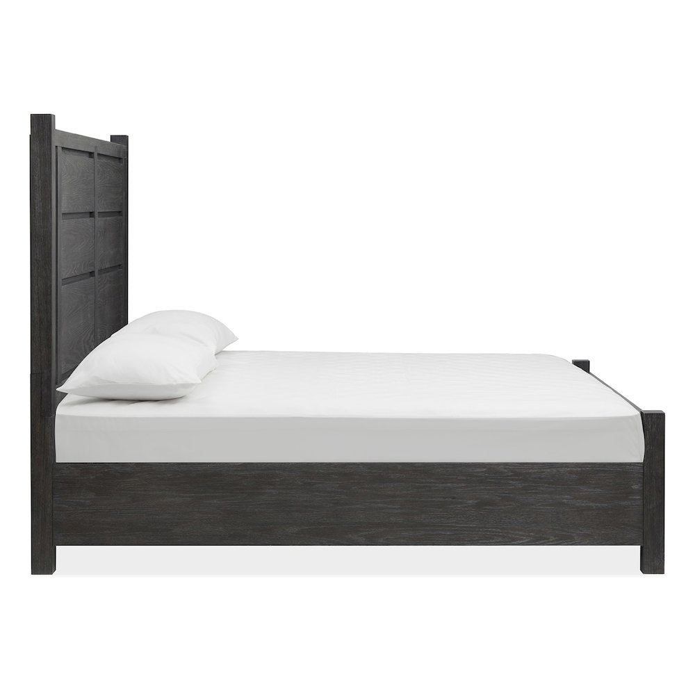 Plum Creek Ravenwood Black Queen Panel Bed