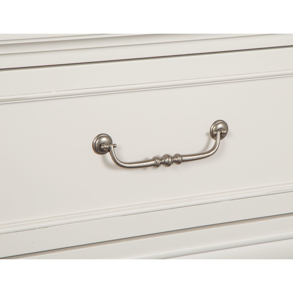 Willowbrook Egg Shell White With Slight Rub Through Queen Panel Storage Bed